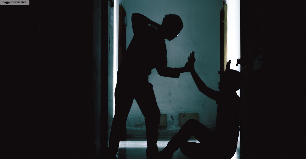 Drunkard Man Attacks Father-in-Law With Wooden Stick During Domestic Dispute in Khaparkheda